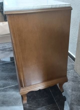 Cómoda antigua + espejo