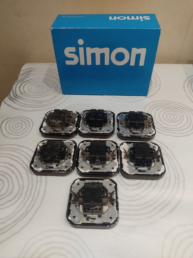 Interruptores Simón