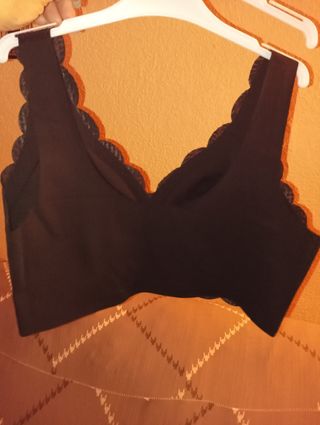   Dos  ,Sujetadores camiseta, los dos 10€ rebaj