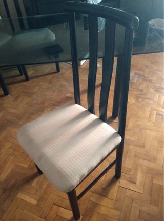 Mesa de cristal negra y 6 sillas