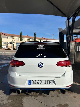 Volkswagen Golf 2016