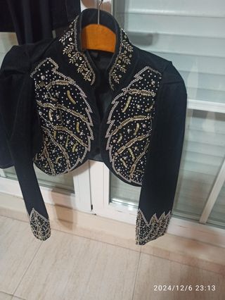 Bonita chaqueta y mono.