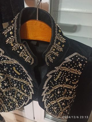 Bonita chaqueta y mono.