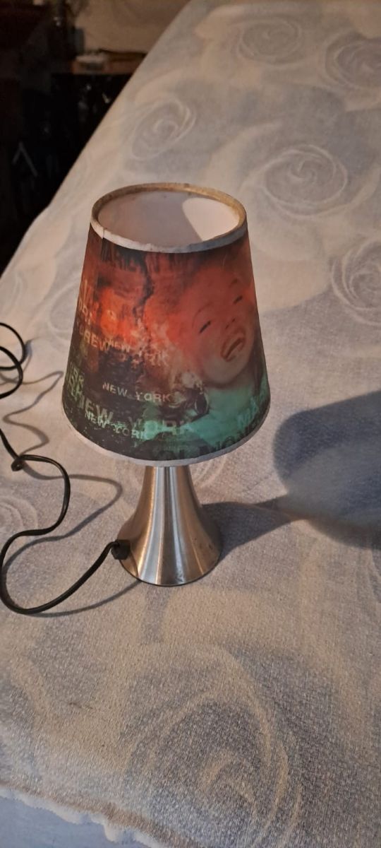 Lampada da tavolo marilyn monroe