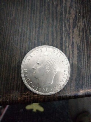 Moneda 100 peseta de plata 1980 con defecto