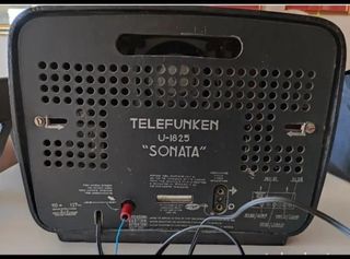 Antigua radio Telefunken. Perfecto estado