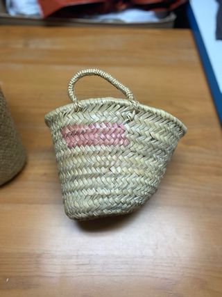 Lote de dos cestas de mimbre