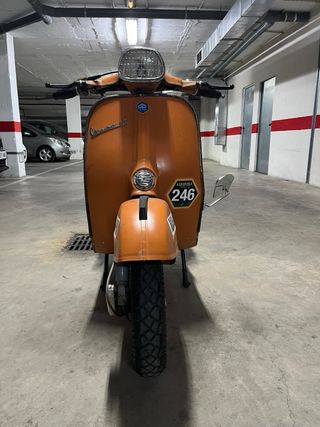 Vespa 160 Gt