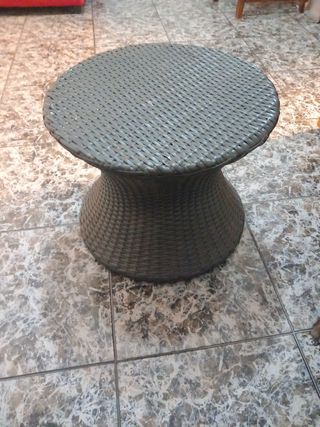 Mesa mimbre