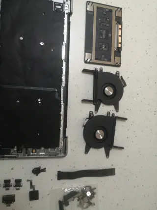 Repuestos MACBOOK PRO 14 A2442