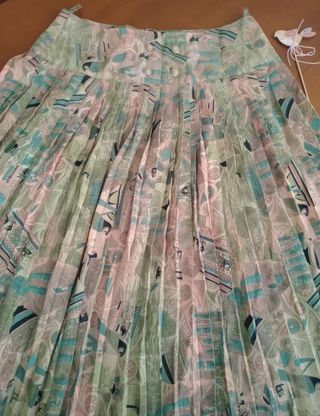 Falda plisada mujer
