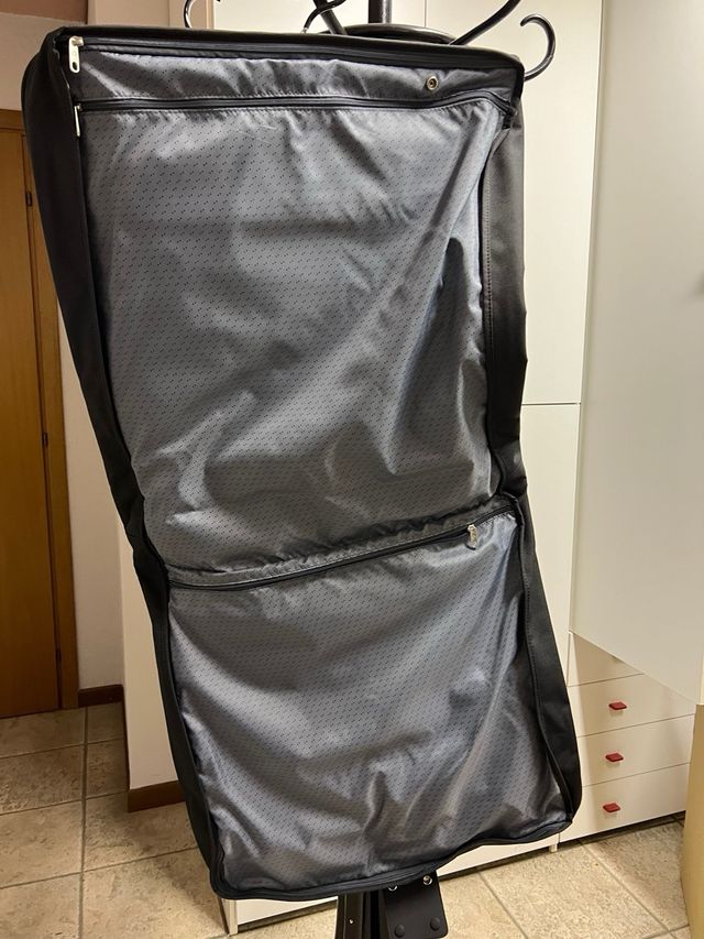 Borsa da viaggio con portabiti