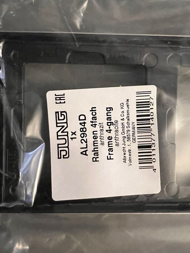 Marco Jung LS 990 Dark cuadruple Aluminio lacado