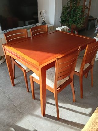 Mesa de salón extensible + 6 sillas 