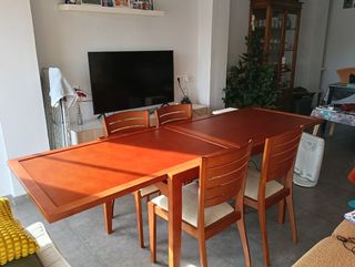 Mesa de salón extensible + 6 sillas 