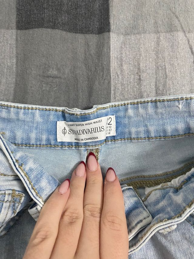 Pantalón Vaquero Pitillo Stradivarius