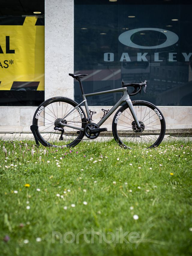 Enve Melee Shimano Ultegra Di2 Disc. T54 