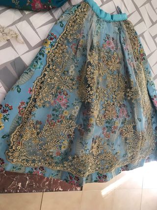 Traje de fallera para niña