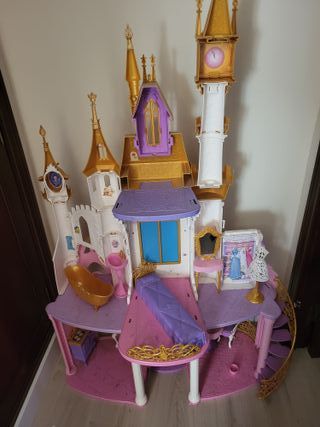 Castillo princesas Disney Barbie