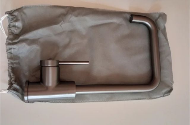 Grifo gris metálico IMEX