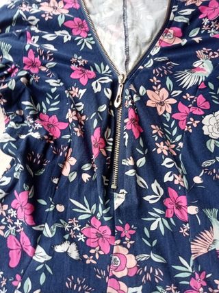 Vestido de flores corto 