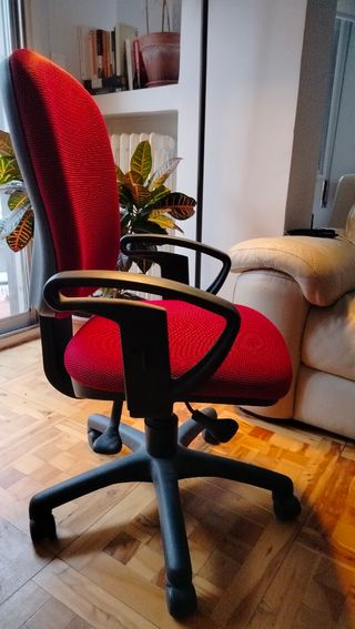 Silla de escritorio con ruedas (trabajo / estudio)