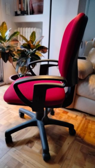 Silla de escritorio con ruedas (trabajo / estudio)
