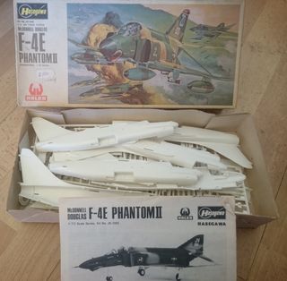 Maqueta antigua avión. F-4E Phantom