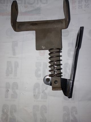 Pieza bastidor de tensorde lijadora Makita 