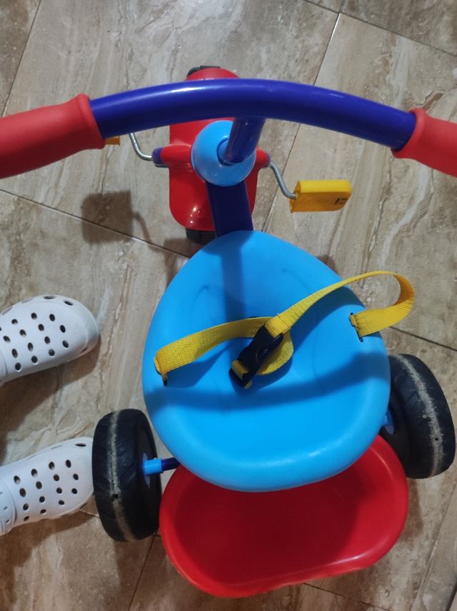 Triciclo azul