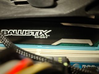 PC gaming AMD equipada y con extras. Liquidación