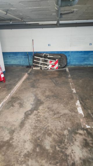 Parquing - garaje moto estación Renfe Castelldels