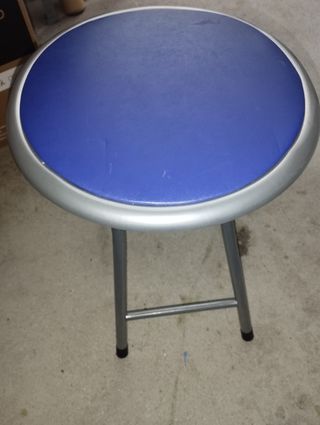 4 TABURETES ACOLCHADOS PLEGABLE