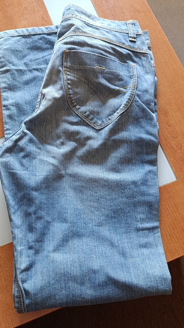 Pantalón vaquero mujer 