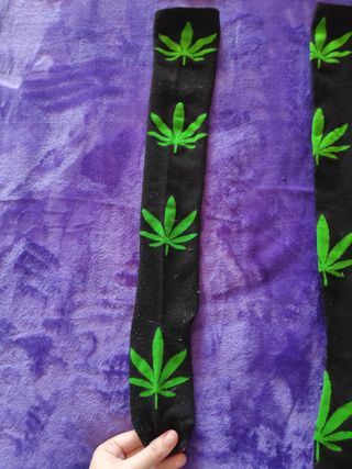 Calcetines altos marihuana