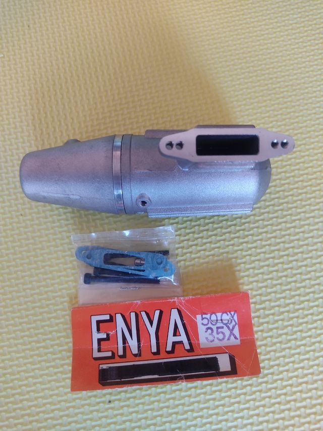 Aeromodelismo tubo escape