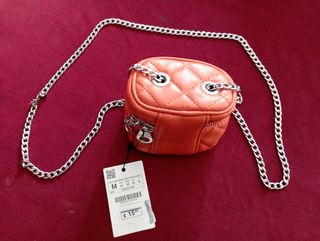Bolso pequiño Nuevo Stradivarius con etiqueta