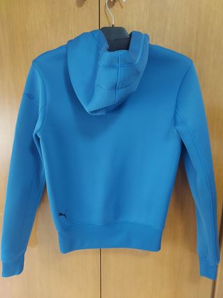 Preciosa chaqueta Puma de neopreno