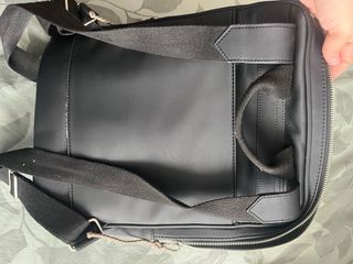 Mochila negra PARFOIS.
