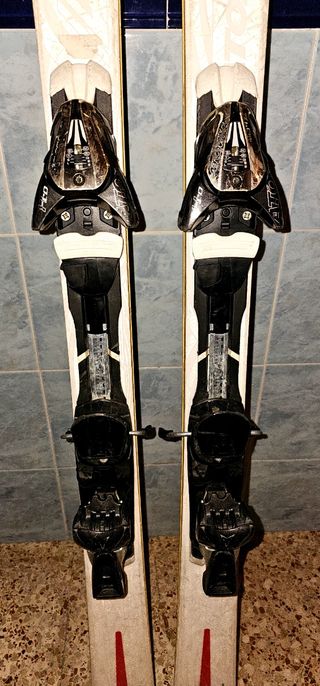 Esquis Atomic Drive SIDEWALL