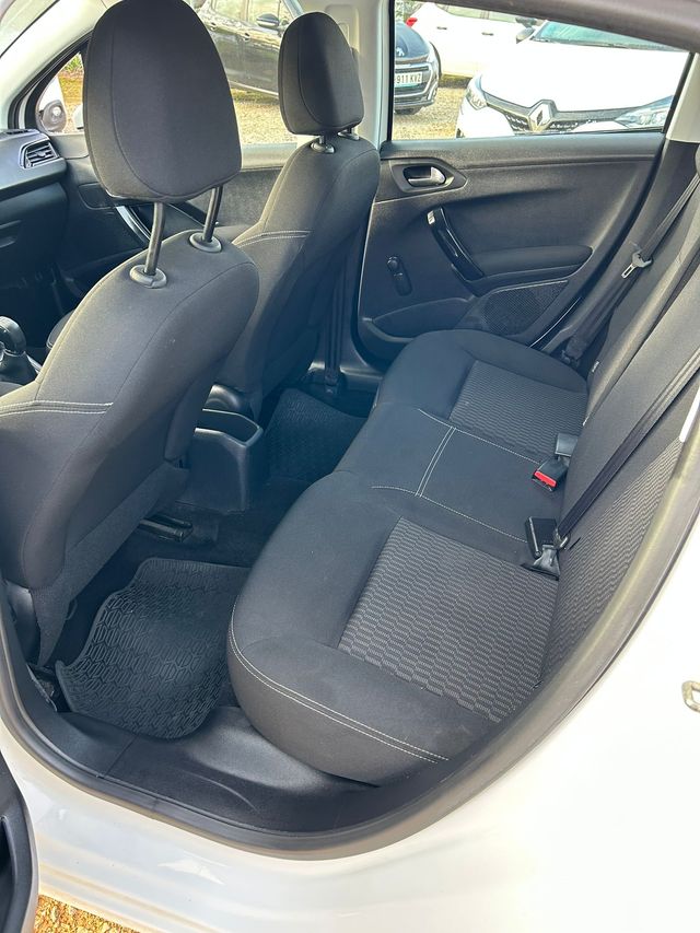 Peugeot 208 2018