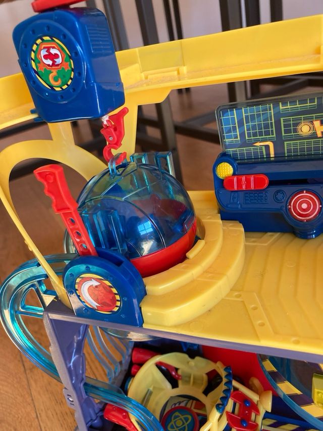 Superthings Cuartel General Superheroes