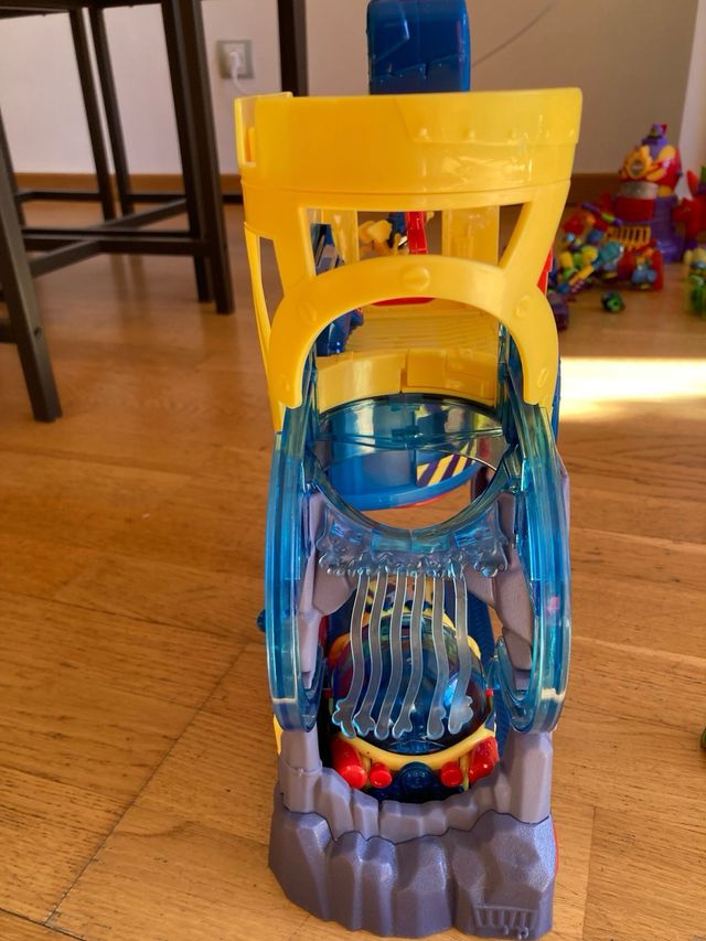 Superthings Cuartel General Superheroes