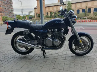 Kawasaki Zephyr 750 ZR  impecable Itv pasada .1991