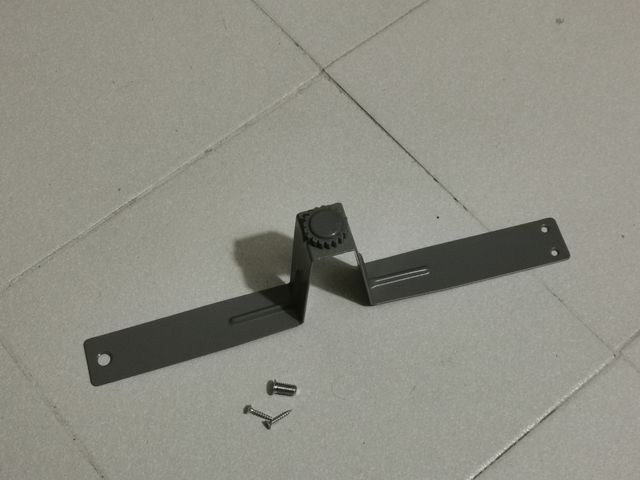 Ikea pata Besta gris