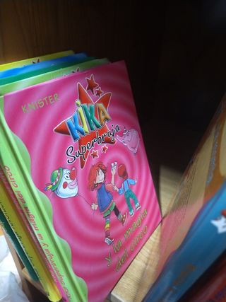 Kika Superbruja y la espada mágica