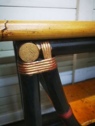 Consola. Vintage. Bambú