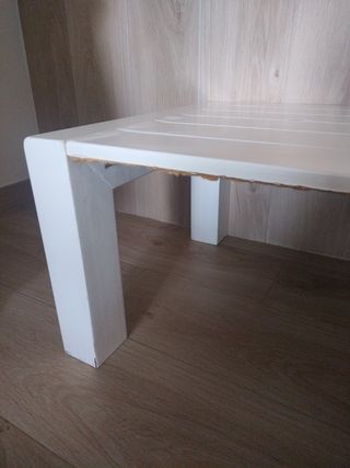 Mesa blanca madera