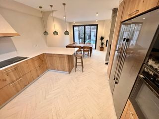 Tarima flotante laminado vinilo puertas