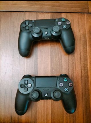 Play station 4 slim